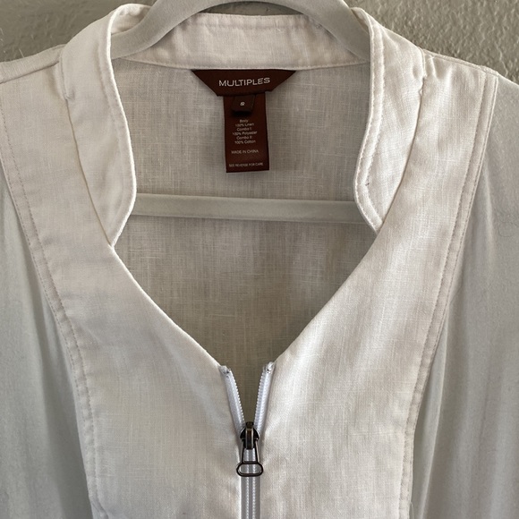 Ladies “light” white jacket, size S Brand- “Multiples” sheer at the bottom. - Picture 2 of 16